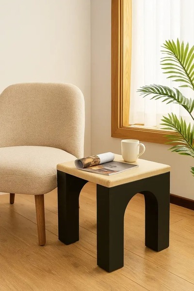 N.zone Modern side table with a contemporary design