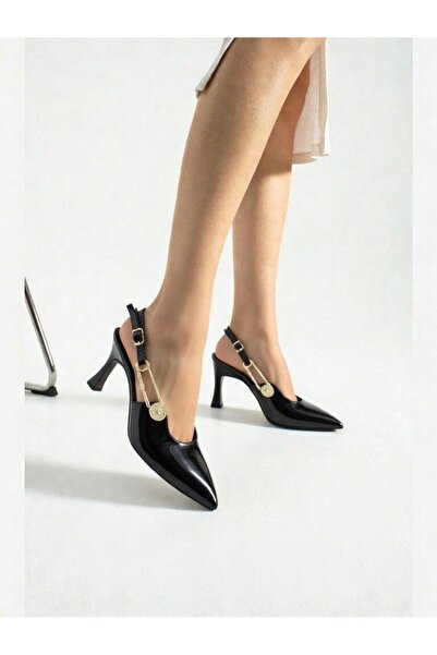 LUCKY COLLECTİON Classic Trendy Heels with an Elegant Model on the Front Panel