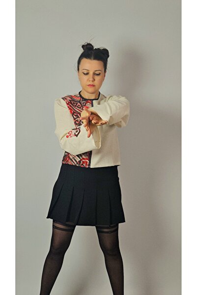 Ebru Sağlam Design anadolu motifli bluz