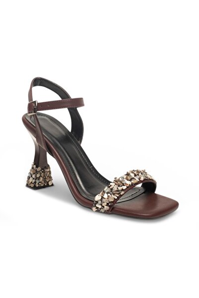 alolart Attention-Getting Heel Shoes with Stone Sands T091