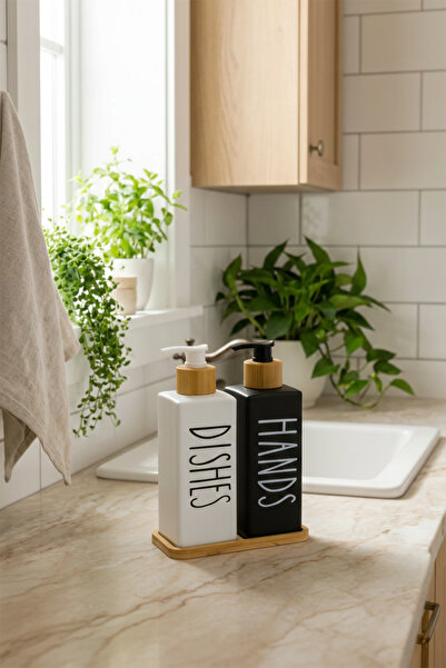 Trouvaille Set od 2 dozatora za tečni sapun za kuhinju - crno-beli kvadratni ...