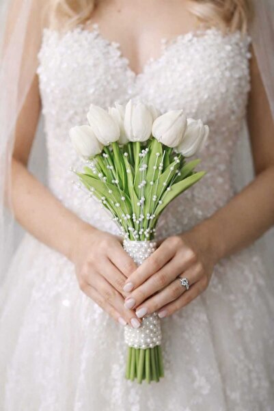 Bioren İncili Beyaz Lale Gelin Çiçeği El Yapımı Özel Tasarım Fotoğraf Çekimin...