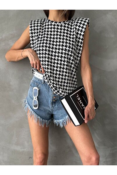 Caddebostan Moda Leopard Patterned Padded Sleeveless Crew Neck Stylish Women'...