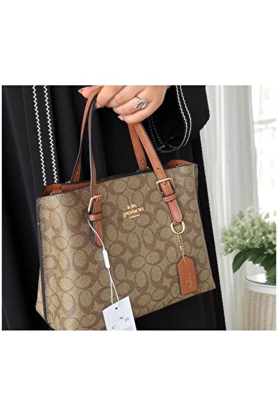 Generic Shoulder bag with accessories