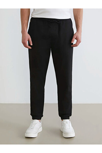 LC Waikiki Μαύρο ανδρικό παντελόνι jogger από γαμπαρντίνα σε κανονική γραμμή