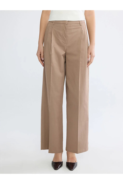 LC Waikiki Beige Loose Fit Wide Leg Women's Pleated Trousers