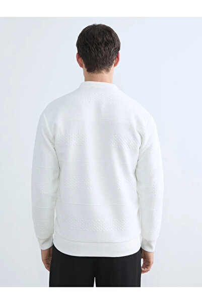 LC Waikiki Ecru Crew Neck Men's Sweatshirt