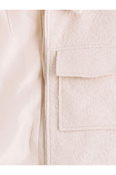 LC Waikiki Ekru Gömlek Yaka Kadın Kaşe Ceket