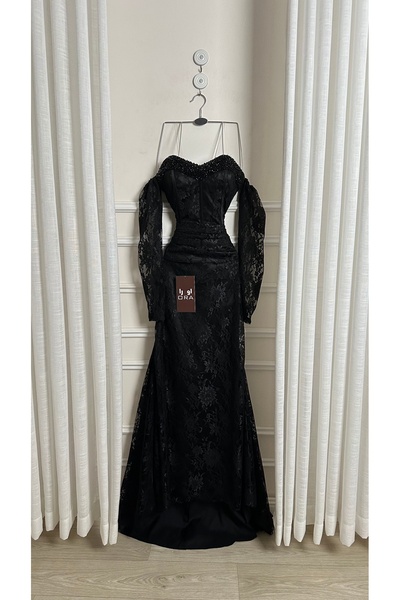 Ora lace evening dress