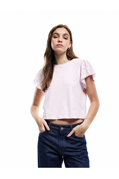 Koton Fisto Detailed Short Sleeve Crew Neck T-Shirt Bürümcük