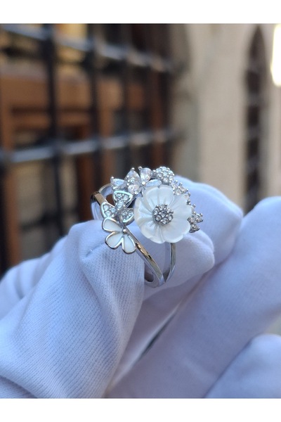 GÜMÜŞ ve Zirkon Taşlı Lotus Çiçeği yüzük