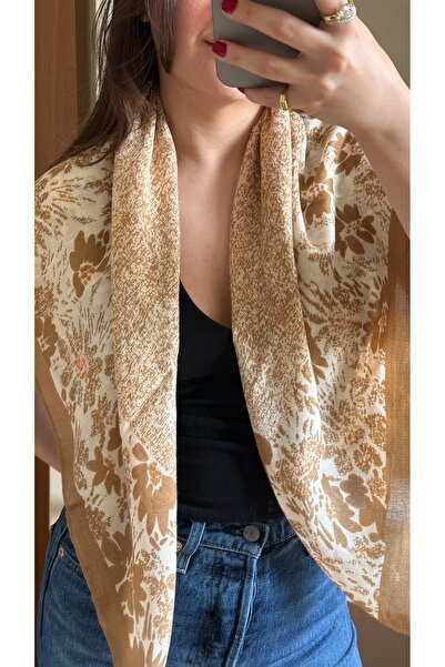 Muse Sister Amorella Shawl