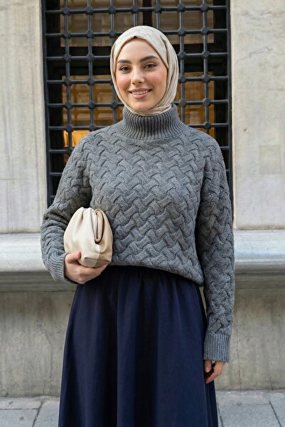 InStyle Braided Gray Turtleneck Knit Sweater