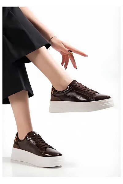 Zerenyus ZRNE-001 Γυναικείο sneaker από δερμάτινο λουστρίνι σε καφέ χρώμα με ...