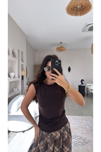 Buket Teke Brown Slim Scuba Side Gathered Sleeveless Blouse