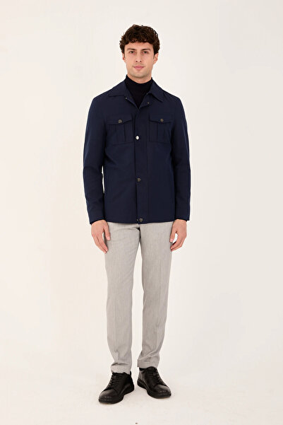 The Tailor Classics معطف قصير للرجال بتفاصيل جيبية