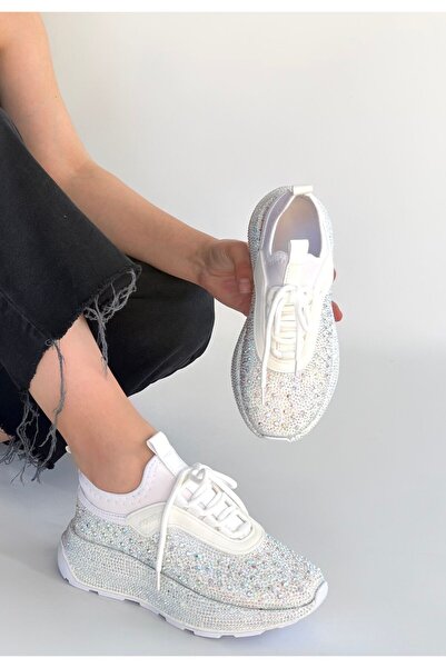 Zerenyus Zrne-007 Premium White Bead Embroidered Women's Sneaker