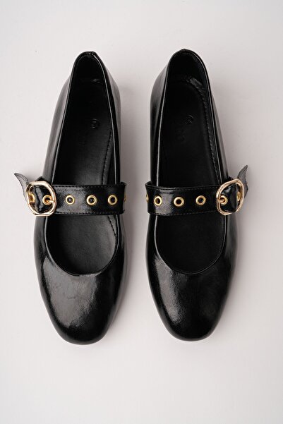 MUGGO Γυναικεία παπούτσια μπαλαρίνας DAİSİE με χρυσή αγκράφα και ζώνη