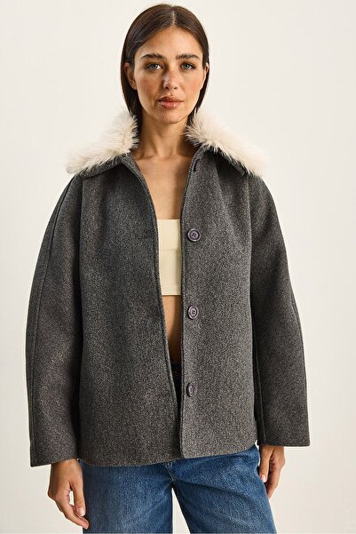 Hiccup LUCCI Oversized Plush coat with fur collar