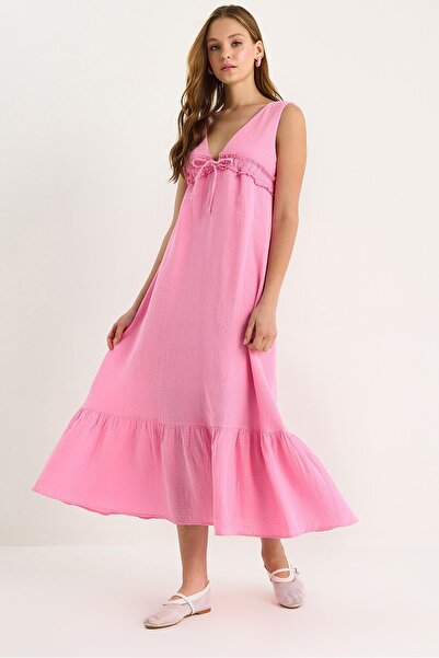 Hiccup Midi dress with A-Line, V-neckline and border details