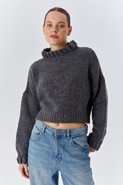 Hiccup Mixray textured cropped sweater with thick high collar