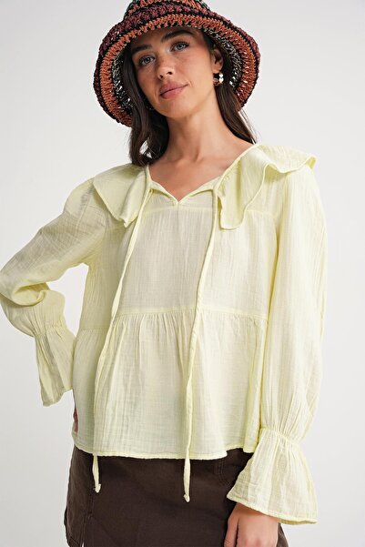 Hiccup Mixray Frill Shawl Collar Blues with Tie Closure