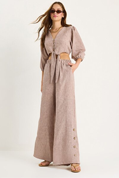 Hiccup Bianco Lucci two-piece set for blouse with tie detail, pants with line...