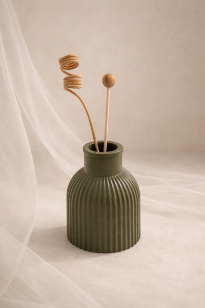 Atiye Studio مزهرية صغيرة مزخرفة مصنوعة يدويًا من مسحوق الحجر - متوافقة مع دي...