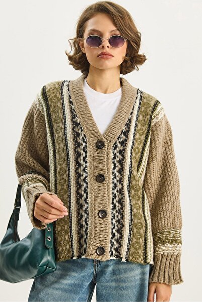 Hiccup Cardigan LUCCI cu imprimeu etnic, decolteu în V, mânecă lungă și nasturi