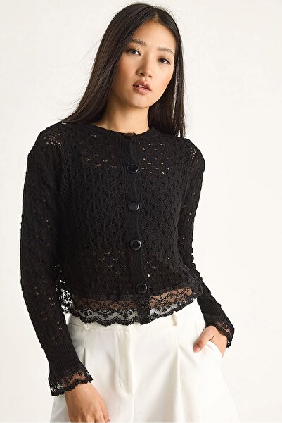 Hiccup LUCCI knitted cardigan with Lace and button details
