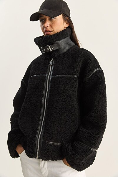 Hiccup LUCCI Oversized Faux Fur Jacket