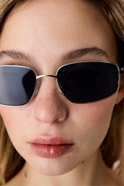 Stradivarius Asimetrik kare metal güneş gözlüğü