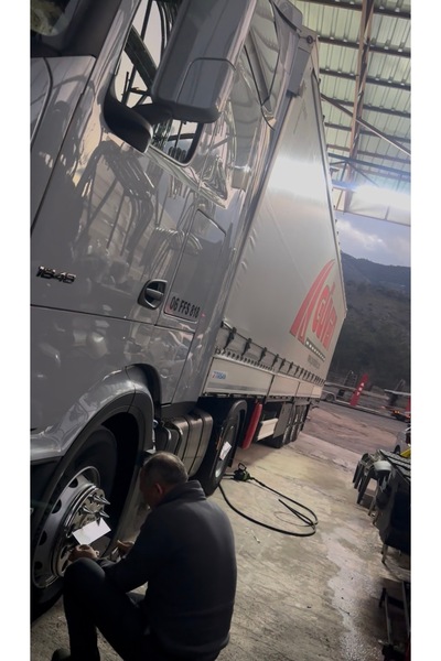 KROM Piramit fırfır 4 adet