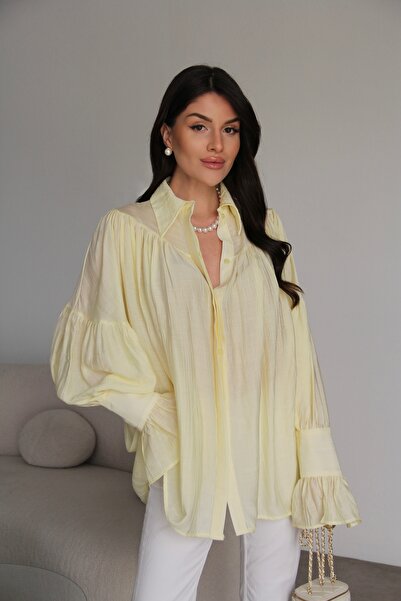 Julidress Vintage Büzgü Kol Detaylı Premium Beyaz Gömlek