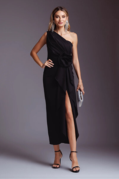 Ejolie Sinan black dress