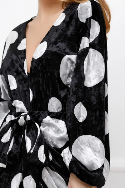 Ejolie Rochie Ronia neagra cu buline argintii din catifea cu decolteu adanc si maneci bufante