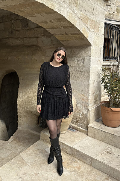 Sorridi Lace Waist Detailed Mini Dress