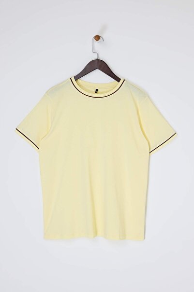 Trendyol Curve Yellow Crew Neck Piped Detail Basic Plus Size T-Shirt Tbbss25B...