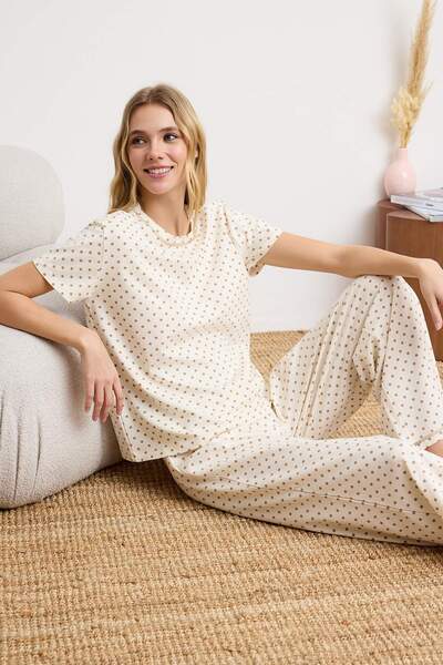 Trendyol Collection Екру 30/1 комплект пижама от висококачествен трикотаж THM...