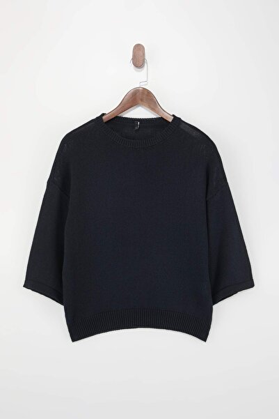 ترينديول كوليكشن بلوزة تريكو أساسية للخزانة باللون الأزرق الداكن برقبة دائرية...