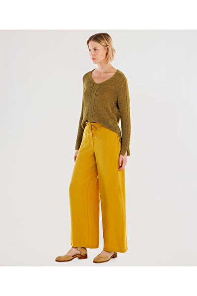 Yargıcı Bağlama Detaylı Pantolon