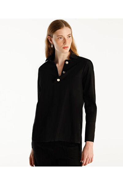 Yargıcı Düğme Detaylı Bluz