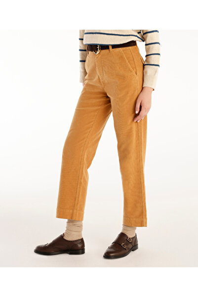 Yargıcı Arka Cep Detaylı Rahat Düz Paça Yüksel Bel Pantolon
