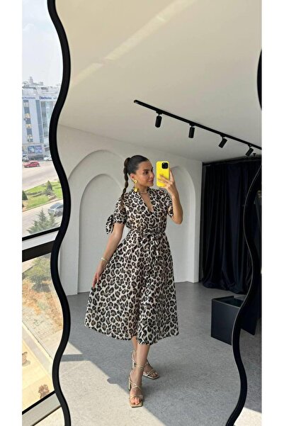 Ecenin Favorileri Rochie de lungime midi din țesătură subțire, cu model leopa...