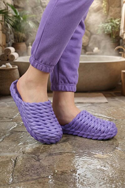 GEZER Yazlık Kaydırmaz Taban Islak Zemin Kadın Terlik