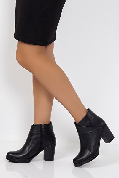 Deripabuc Hakiki Deri Siyah Kadın Topuklu Deri Bot TRC-3771