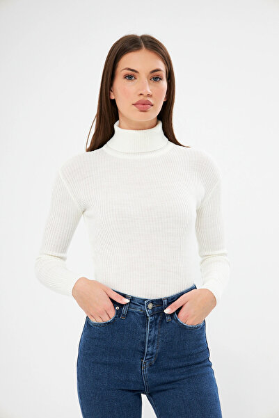 brako tekstil Women's White Long Sleeve Turtleneck Knitwear Sweater