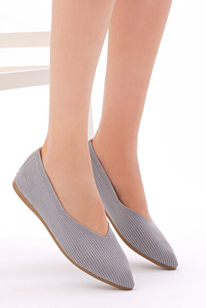 Tonny Black Women's Gray Comfortable Fit Flat Knitted Ballerinas