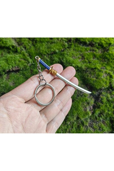 dgnaksesuar سلسلة مفاتيح معدنية صغيرة من Valorant Oni Katana وحامل ديكور