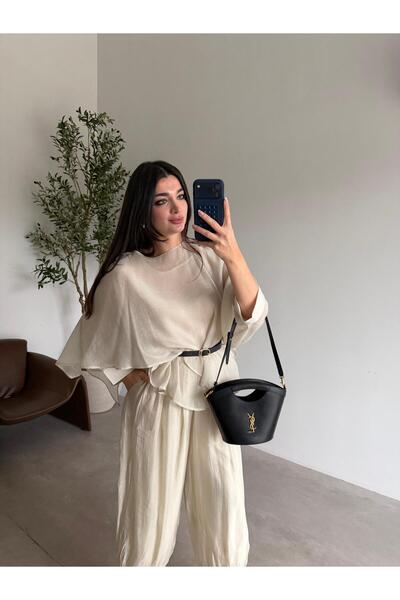 Bade Butik Bej Uçuşan Pelerin Bluz
